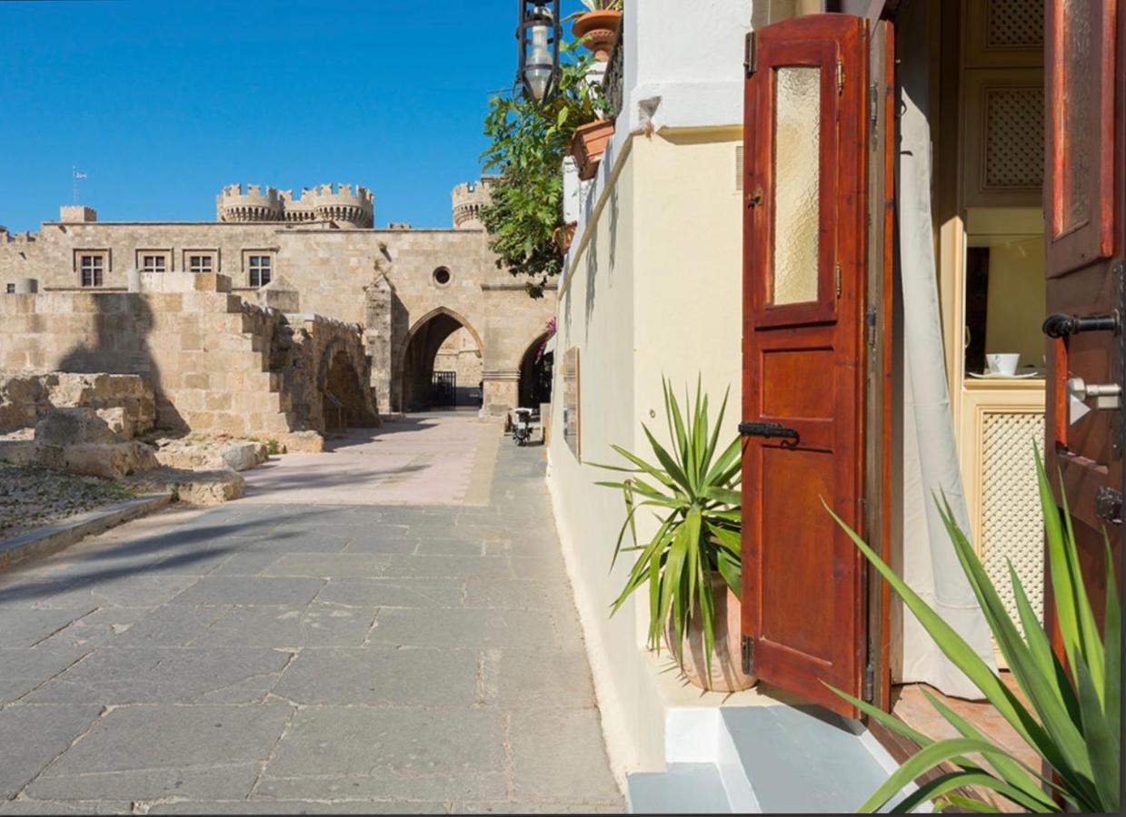 Nikos Takis Fashion Boutique Hotell Rhodes City
